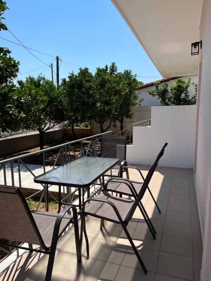 Koulouras Holiday Apartments Nikolaíika Dış mekan fotoğraf