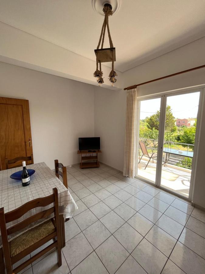 Koulouras Holiday Apartments Nikolaíika Dış mekan fotoğraf