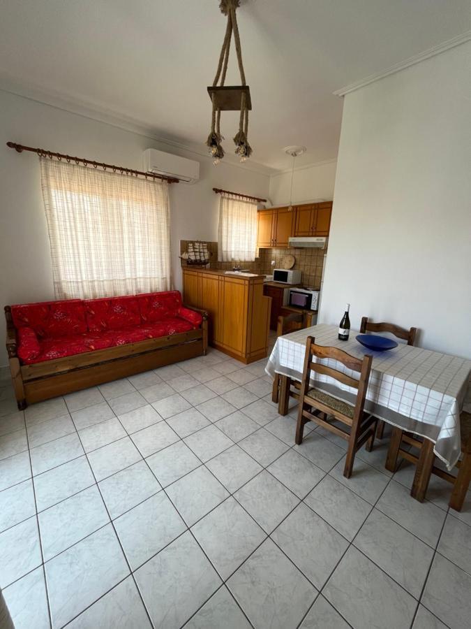 Koulouras Holiday Apartments Nikolaíika Dış mekan fotoğraf